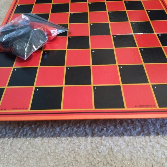 Chess / Checker Sets - Picture 4 of 5